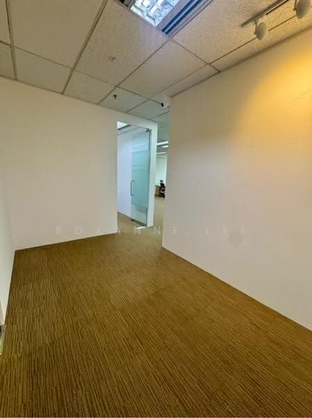 Royal Group Building, 3 3, Boat Quay / Raffles Place / Marina, 1,292 sqft, Office For Rent, by Roxanne Lee, 500276305 - CommercialGuru.com.sg