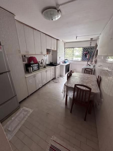 290 Tampines Street 22, 290 Tampines Street 22, Pasir Ris / Tampines, 2 Bedrooms, 721 sqft, HDB Flat For Sale, by Clarence Chang, 500276313 - Kitchen - PropertyGuru.com.sg