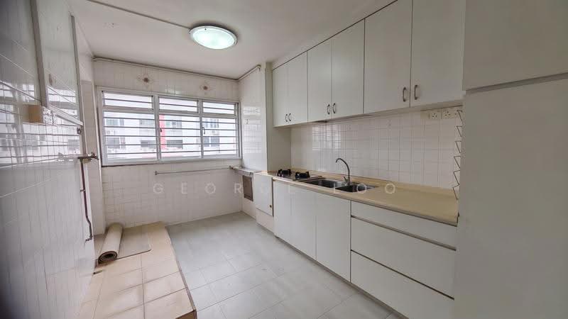 605 Hougang Avenue 4, 605 Hougang Avenue 4, Hougang / Punggol / Sengkang, 3 Bedrooms, 904 sqft, HDB Flat For Sale, by George Loo, 500276314 - Kitchen - PropertyGuru.com.sg