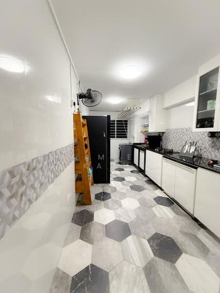108 Woodlands Street 13, 108 Woodlands Street 13, Admiralty / Woodlands, 3 Bedrooms, 1,001 sqft, HDB Flat For Sale, by Samuel Prakash S/O Joseph Asirvatham, 500276316 - Kitchen - PropertyGuru.com.sg