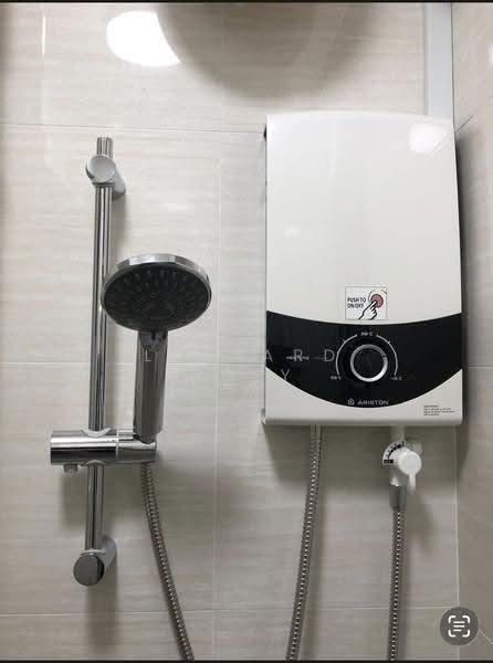 512 West Coast Drive, 512 West Coast Drive, Buona Vista / West Coast / Clementi New Town, 3 Bedrooms, 980 sqft, HDB Flat For Rent, by Leonard Boey, 500276318 - Bathroom - PropertyGuru.com.sg