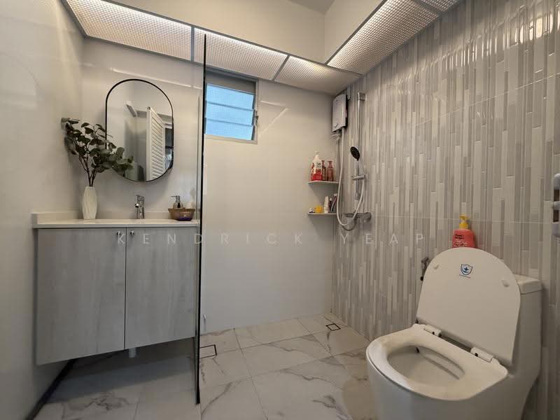 382C Yishun Street 31, 382C Yishun Street 31, Sembawang / Yishun, Room Rental, 200 sqft, HDB Flat For Rent, by Kendrick Yeap, 500276319 - Bathroom - PropertyGuru.com.sg
