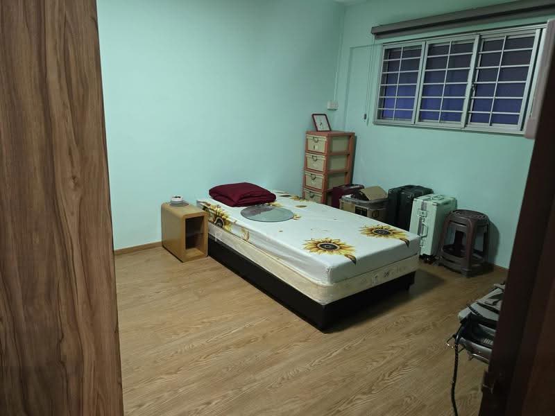 330 Jurong East Avenue 1, 330 Jurong East Avenue 1, Boon Lay / Jurong / Tuas, Room Rental, 100 sqft, HDB Flat For Rent, by Ram K, 500276330 - Bedroom - PropertyGuru.com.sg