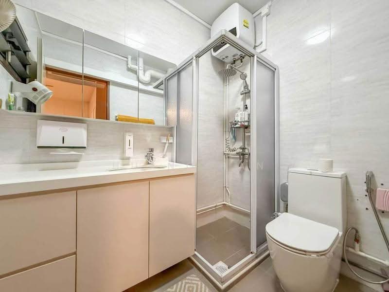 222 Bishan Street 23, 222 Bishan Street 23, Ang Mo Kio / Bishan / Thomson, 4 Bedrooms, 1,572 sqft, HDB Flat For Sale, by Huang Han, 500276334 - Bathroom - PropertyGuru.com.sg