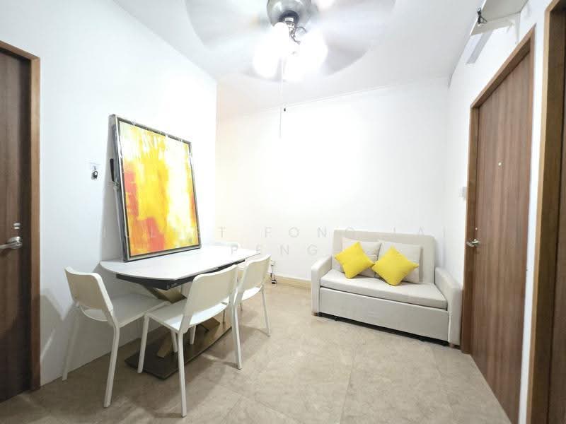 Heritage View, 6 Dover Rise, Buona Vista / West Coast / Clementi New Town, Room Rental, 95 sqft, Condominium For Rent, by Juliet Fong Lai Peng, 500276336 - Living Room - PropertyGuru.com.sg