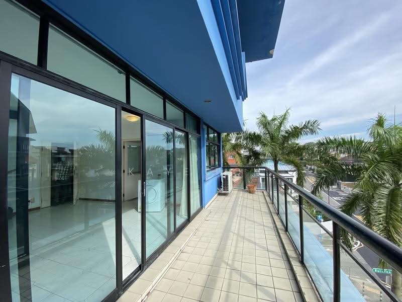 Siglap Center, 55 Siglap Road, East Coast / Marine Parade, 2 Bedrooms, 1,230 sqft, Apartment For Rent, by Kaye Poh, 500276338 - PropertyGuru.com.sg