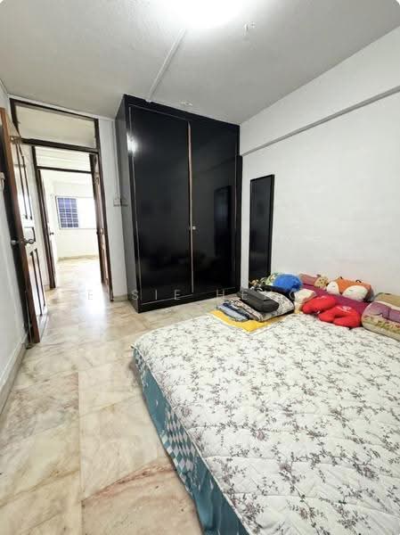 18 Hougang Avenue 3, 18 Hougang Avenue 3, Hougang / Punggol / Sengkang, 3 Bedrooms, 990 sqft, HDB Flat For Sale, by Elsie Heng, 500276356 - Bedroom - PropertyGuru.com.sg