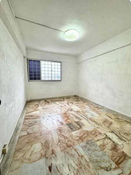 18 Hougang Avenue 3, 18 Hougang Avenue 3, Hougang / Punggol / Sengkang, 3 Bedrooms, 990 sqft, HDB Flat For Sale, by Elsie Heng, 500276356 - Bedroom - PropertyGuru.com.sg