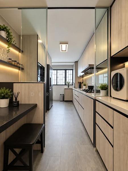 875 Yishun Street 81, 875 Yishun Street 81, Sembawang / Yishun, 3 Bedrooms, 904 sqft, HDB Flat For Sale, by Derek Tay, 500276362 - Kitchen and Yard area - PropertyGuru.com.sg