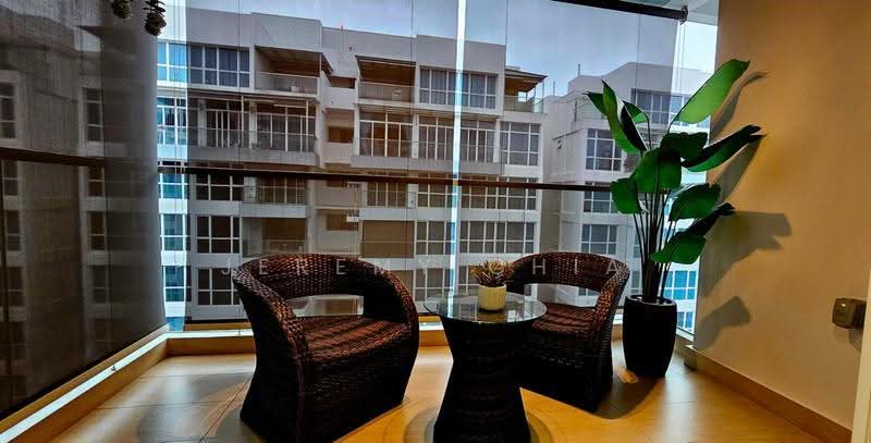 The Tampines Trilliant, 19 Tampines Central 7, Pasir Ris / Tampines, 4 Bedrooms, 1,302 sqft, Condominium For Sale, by Jeremy Chia, 500276367 - Balcony - PropertyGuru.com.sg
