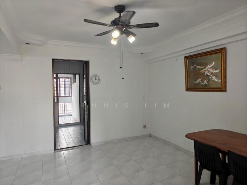 894D Woodlands Drive 50, 894D Woodlands Drive 50, Admiralty / Woodlands, 3 Bedrooms, 1,076 sqft, HDB Flat For Sale, by Dennis Lim, 500276371 - Living Room - PropertyGuru.com.sg