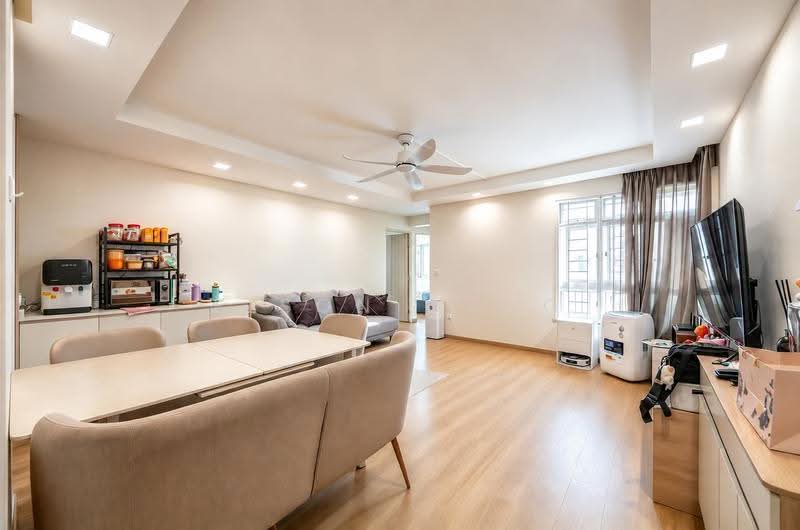410A Fernvale Road, 410A Fernvale Road, Seletar / Yio Chu Kang, 3 Bedrooms, 1,033 sqft, HDB Flat For Sale, by Elson Wang, 500276374 - Living Room - PropertyGuru.com.sg