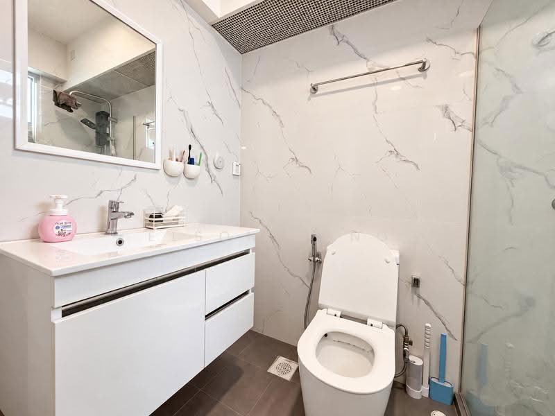 410A Fernvale Road, 410A Fernvale Road, Seletar / Yio Chu Kang, 3 Bedrooms, 1,033 sqft, HDB Flat For Sale, by Elson Wang, 500276374 - Bathroom - PropertyGuru.com.sg