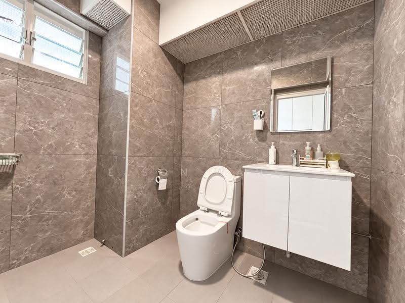 410A Fernvale Road, 410A Fernvale Road, Seletar / Yio Chu Kang, 3 Bedrooms, 1,033 sqft, HDB Flat For Sale, by Elson Wang, 500276374 - Bathroom - PropertyGuru.com.sg