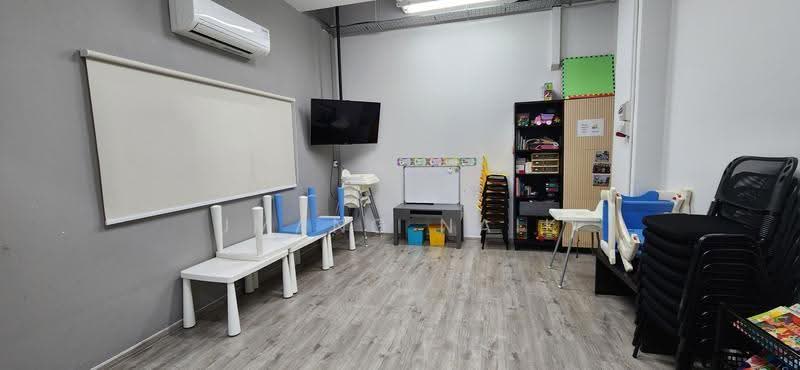 63@Ubi, 63 Ubi Avenue 1, Eunos / Geylang / Paya Lebar, 2,261 sqft, Light Industrial (B1) For Sale, by Umang Naik, 500276394 - Study - CommercialGuru.com.sg