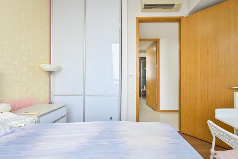The Trilinq, Jalan Lempeng, Buona Vista / West Coast / Clementi New Town, 2 Bedrooms, 710 sqft, Condominium For Sale, by Jon Tan, 500276399 - Master Bedroom - PropertyGuru.com.sg
