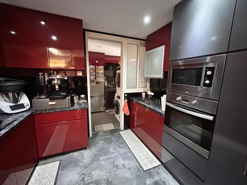 Savannah Condopark, 33 Simei Rise, Pasir Ris / Tampines, 3 Bedrooms, 1,755 sqft, Condominium For Sale, by Sharifah Kamariah, 500276402 - Kitchen - PropertyGuru.com.sg