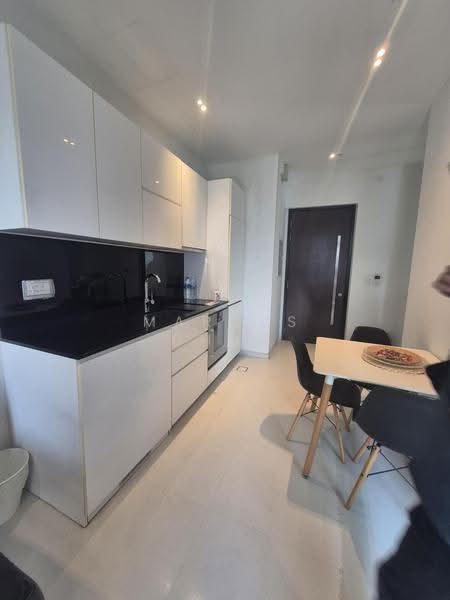 Robin Suites, 25 Robin Road, Tanglin / Holland / Bukit Timah, 1 Bedroom, 463 sqft, Apartment For Sale, by Marcus Chua, 500276405 - Kitchen - PropertyGuru.com.sg