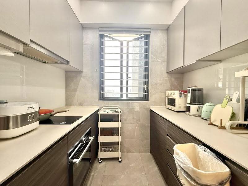 Stirling Residences, 23 Stirling Road, Alexandra / Commonwealth, 2 Bedrooms, 764 sqft, Condominium For Sale, by Kenneth Yeo, 500276408 - Kitchen - PropertyGuru.com.sg