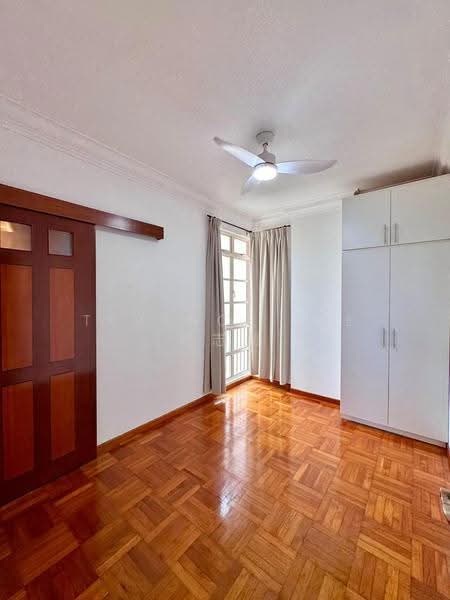 Villa Martia, 11 Martia Road, East Coast / Marine Parade, 3 Bedrooms, 1,249 sqft, Condominium For Sale, by Terence Tee (郑志翔), 500276411 - Common Bedroom with Jack & Jill Bathroom - PropertyGuru.com.sg