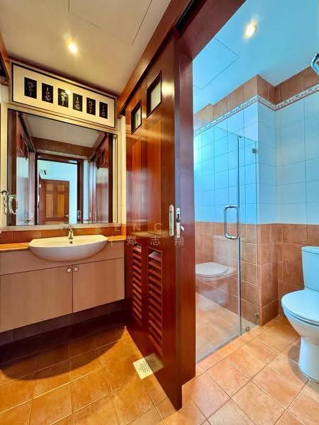 Villa Martia, 11 Martia Road, East Coast / Marine Parade, 3 Bedrooms, 1,249 sqft, Condominium For Sale, by Terence Tee (郑志翔), 500276411 - Common Bathroom - PropertyGuru.com.sg