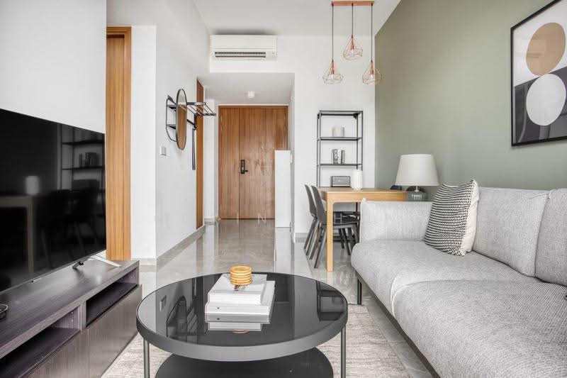 Stirling Residences, 21 Stirling Road, Alexandra / Commonwealth, 2 Bedrooms, 689 sqft, Condominium For Sale, by Corin Chen, 500276417 - Living Room - PropertyGuru.com.sg