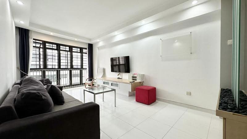 692B Choa Chu Kang Crescent, 692B Choa Chu Kang Crescent, Dairy Farm / Bukit Panjang / Choa Chu Kang, 3 Bedrooms, 1,184 sqft, HDB Flat For Rent, by Eddie Tork 戴先生, 500276419 - Living Room - PropertyGuru.com.sg