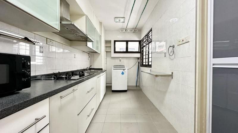692B Choa Chu Kang Crescent, 692B Choa Chu Kang Crescent, Dairy Farm / Bukit Panjang / Choa Chu Kang, 3 Bedrooms, 1,184 sqft, HDB Flat For Rent, by Eddie Tork 戴先生, 500276419 - Kitchen - PropertyGuru.com.sg