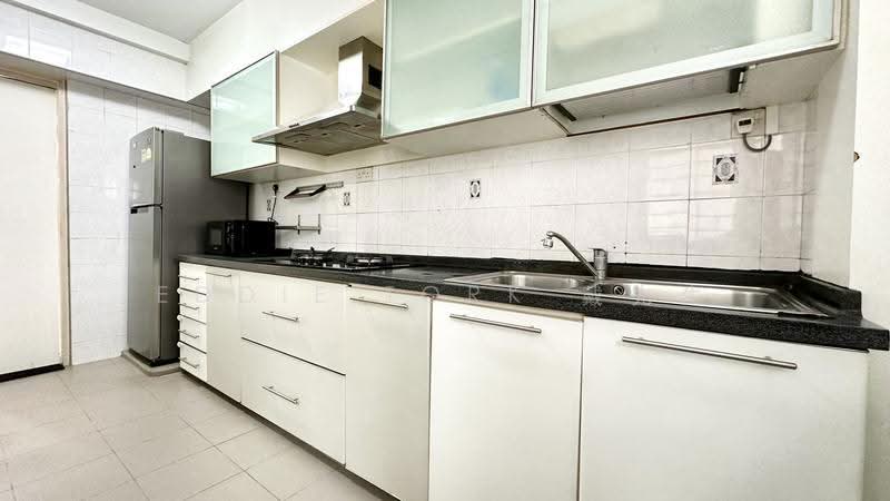692B Choa Chu Kang Crescent, 692B Choa Chu Kang Crescent, Dairy Farm / Bukit Panjang / Choa Chu Kang, 3 Bedrooms, 1,184 sqft, HDB Flat For Rent, by Eddie Tork 戴先生, 500276419 - Kitchen - PropertyGuru.com.sg