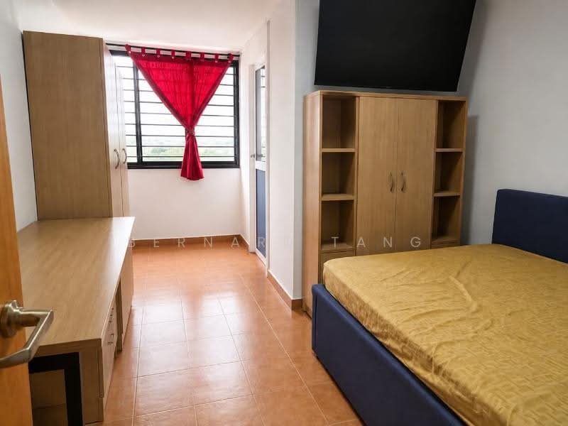 870 Tampines Street 83, 870 Tampines Street 83, Pasir Ris / Tampines, 3 Bedrooms, 1,119 sqft, HDB Flat For Sale, by Bernard Tang, 500276421 - Bedroom - PropertyGuru.com.sg