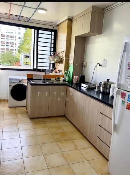 870 Tampines Street 83, 870 Tampines Street 83, Pasir Ris / Tampines, 3 Bedrooms, 1,119 sqft, HDB Flat For Sale, by Bernard Tang, 500276421 - Kitchen - PropertyGuru.com.sg