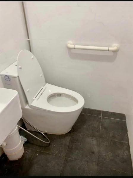 870 Tampines Street 83, 870 Tampines Street 83, Pasir Ris / Tampines, 3 Bedrooms, 1,119 sqft, HDB Flat For Sale, by Bernard Tang, 500276421 - Bathroom - PropertyGuru.com.sg