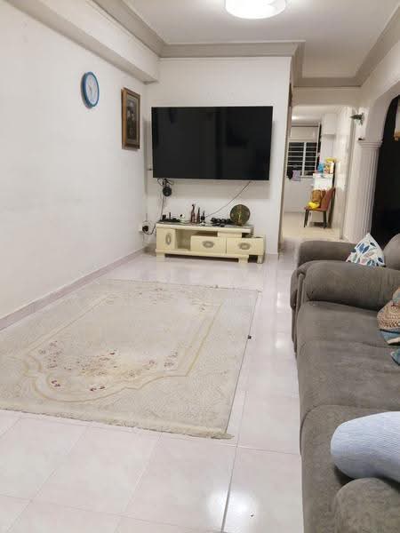 506 West Coast Drive, 506 West Coast Drive, Buona Vista / West Coast / Clementi New Town, Room Rental, 150 sqft, HDB Flat For Rent, by Zheng Ronghua 郑荣华, 500276424 - Living Room - PropertyGuru.com.sg