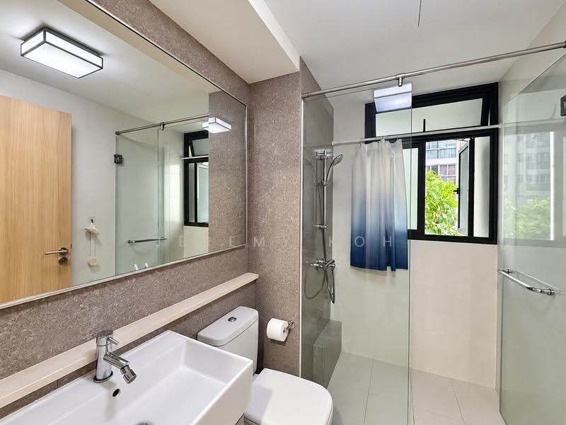 Twin Fountains, 19A Woodlands Avenue 6, Admiralty / Woodlands, 3 Bedrooms, 1,195 sqft, Condominium For Sale, by Jeremy Koh, 500276426 - Bathroom - PropertyGuru.com.sg