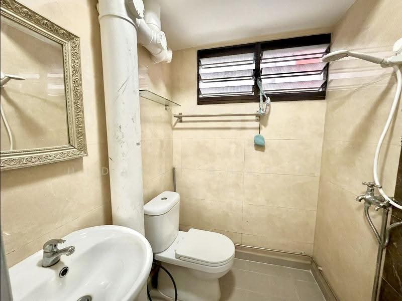 116 Bedok North Road, 116 Bedok North Road, Bedok / Upper East Coast, 2 Bedrooms, 786 sqft, HDB Flat For Sale, by Hidayat Shariff, 500276451 - Bathroom - PropertyGuru.com.sg
