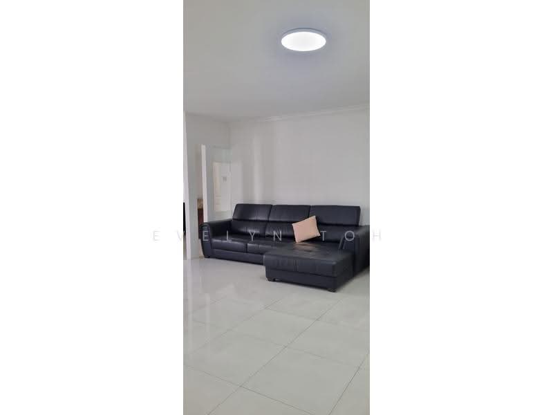 684D Choa Chu Kang Crescent, 684D Choa Chu Kang Crescent, Dairy Farm / Bukit Panjang / Choa Chu Kang, Room Rental, 200 sqft, HDB Flat For Rent, by Evelyn Toh, 500276458 - Living Room - PropertyGuru.com.sg