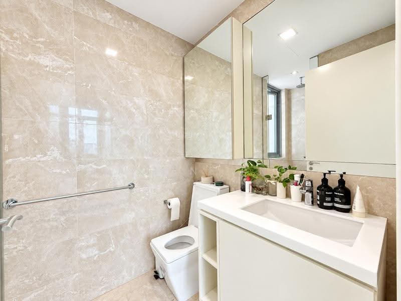 Kingsford Hillview Peak, 101 Hillview Rise, Dairy Farm / Bukit Panjang / Choa Chu Kang, 3 Bedrooms, 2,099 sqft, Condominium For Sale, by Jasmine Png, 500276462 - Bathroom - PropertyGuru.com.sg