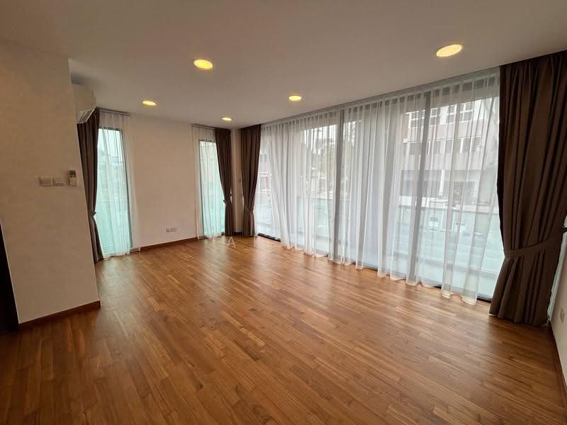 Sembawang Springs Estate, Jalan Salang, Sembawang / Yishun, 4 Bedrooms, 3,028 sqft, Semi-Detached House For Rent, by Aki ., 500276471 - Living Room - PropertyGuru.com.sg