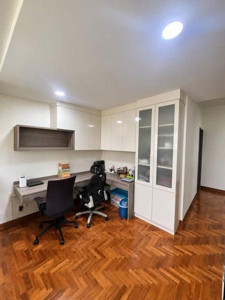 New Listing! Rare Huge Freehold Semi-D in District 15, East Coast / Marine Parade, 4 Bedrooms, 3,000 sqft, Semi-Detached House For Sale, by Brandan Tan, 500276472 - Study - PropertyGuru.com.sg