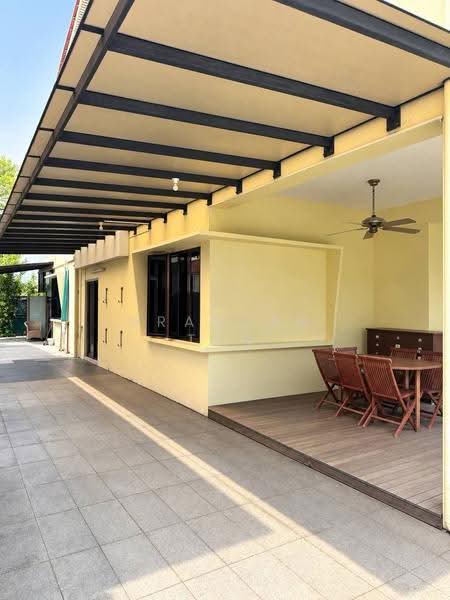 New Listing! Rare Huge Freehold Semi-D in District 15, East Coast / Marine Parade, 4 Bedrooms, 3,000 sqft, Semi-Detached House For Sale, by Brandan Tan, 500276472 - Exterior - PropertyGuru.com.sg