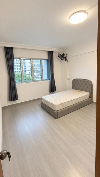 461 Hougang Avenue 10, 461 Hougang Avenue 10, Hougang / Punggol / Sengkang, 4 Bedrooms, 1,302 sqft, HDB Flat For Rent, by Johnson Aw, 500276474 - Bedroom - PropertyGuru.com.sg