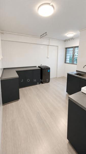 461 Hougang Avenue 10, 461 Hougang Avenue 10, Hougang / Punggol / Sengkang, 4 Bedrooms, 1,302 sqft, HDB Flat For Rent, by Johnson Aw, 500276474 - Kitchen - PropertyGuru.com.sg