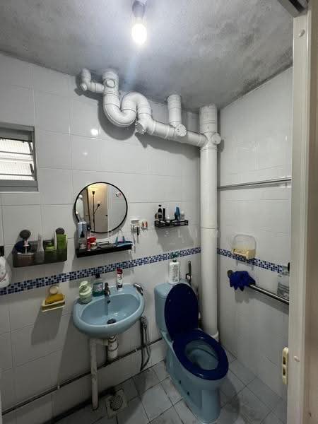 222 Ang Mo Kio Avenue 1, 222 Ang Mo Kio Avenue 1, Ang Mo Kio / Bishan / Thomson, 3 Bedrooms, 1,097 sqft, HDB Flat For Rent, by Eric Lim, 500276487 - Bathroom - PropertyGuru.com.sg