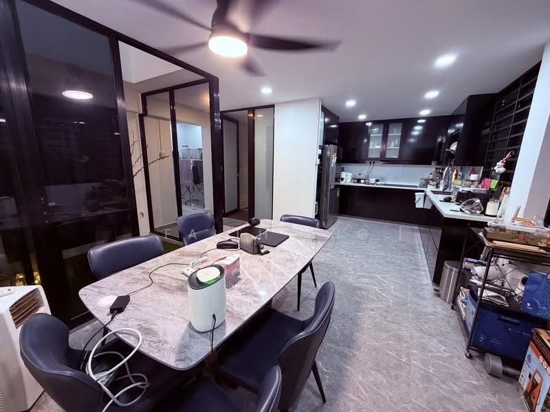 Nanyang Park, Jalan Limbok, Hougang / Punggol / Sengkang, 3 Bedrooms, 1,500 sqft, Terraced House For Sale, by Faith Ang, 500276489 - Kitchen - PropertyGuru.com.sg
