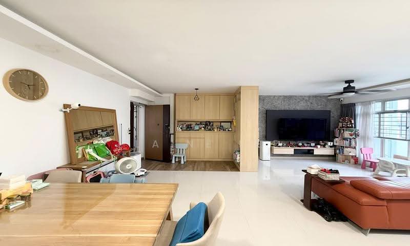 322B Sumang Walk, 322B Sumang Walk, Hougang / Punggol / Sengkang, 3 Bedrooms, 1,216 sqft, HDB Flat For Sale, by Elaine Lee, 500276490 - Living Room - PropertyGuru.com.sg