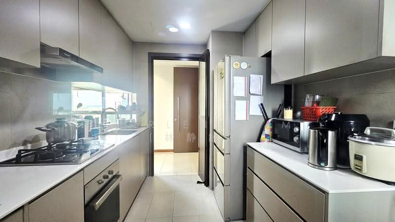 Unique Dual Key Layout, Unblocked Views, Near MRT, Pasir Ris / Tampines, 5 Bedrooms, 1,615 sqft, Condominium For Sale, by Charlene Lim (林静龄), 500276496 - Kitchen - PropertyGuru.com.sg