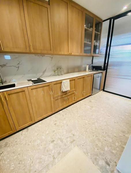 Eastwood Park, Eastwood Green, Bedok / Upper East Coast, 5 Bedrooms, 3,500 sqft, Terraced House For Sale, by Lawrence Liao, 500276516 - Kitchen - PropertyGuru.com.sg