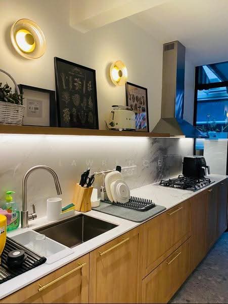 Eastwood Park, Eastwood Green, Bedok / Upper East Coast, 5 Bedrooms, 3,500 sqft, Terraced House For Sale, by Lawrence Liao, 500276516 - Kitchen - PropertyGuru.com.sg