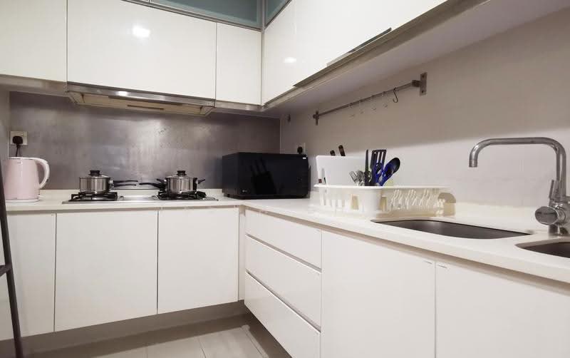Ferraria Park Condo, 8 Flora Drive, Changi Airport / Changi Village, Room Rental, 100 sqft, Condominium For Rent, by Tessa Chiu, 500276518 - Kitchen - PropertyGuru.com.sg