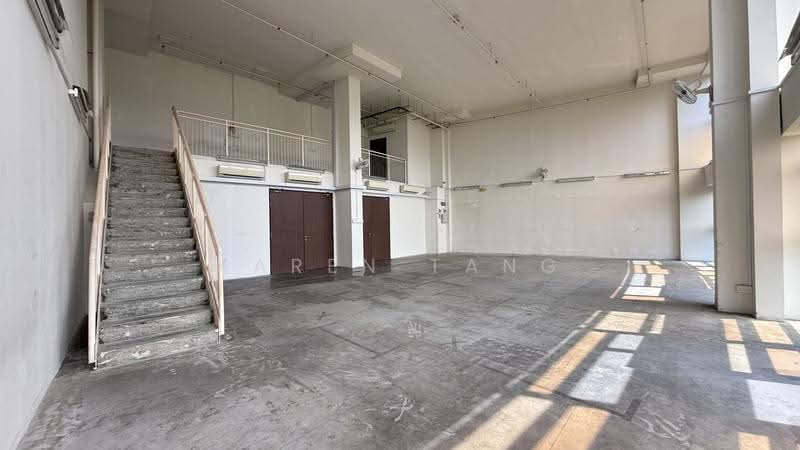 Apex @ Henderson, 201 Henderson Road Singapore, Alexandra / Commonwealth, 3,240 sqft, Light Industrial (B1) For Rent, by Karen Tang, 500276530 - Interior - CommercialGuru.com.sg